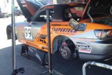 QuickJack-Race-Car-Lift-UK2.jpg