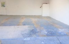 Garage middle.jpg