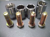Spline Worst in this Test (SEK has ridges on all sides); sockets have slop; rat. wrench is tight.jpg