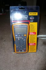 fluke 117 001.jpg