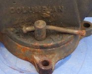 Swivel lock.jpg