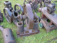 two-cyl compressor pump.JPG