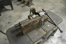 Hybrid bench vise post vise 6.jpg