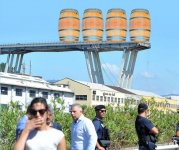 rain barrel stand Sm.jpg