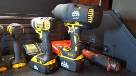 Dewalt 899HB Mac PBMB200.jpg
