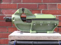 Monster-Schraubstock-150mm-43kg-Presse-Industrie-mit-Amboss.jpg