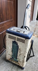 Richfield battery charger vintage 1 (2).jpg