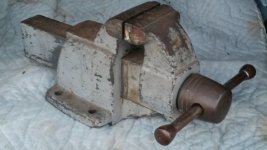 Craftsman_05191_vise_1.jpg