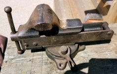 hollands_vise_oldest.JPG