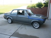 bmw2002resto703.jpg