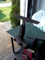 BROKEN SAW VISE1.jpg