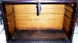Box 7 inside.jpg