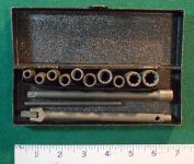 Duro Chrome Indestro 1.4 dr SAE socket set (New Britain box) 01.jpg Duro Chrome Indestro 1.4 dr SAE socket set (New Britain box) 01.jpg
