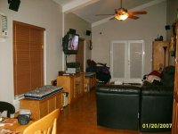 32-apt02.JPG