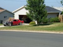 outside_garage_06.jpg