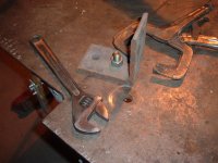 bolt clip.jpg