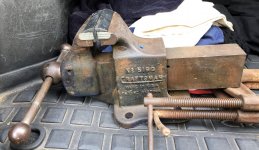 5183 Craftsman 5 inch wide jaws 80 pound vise.jpg
