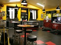 dgml113_ss2-guys-finished-garage-wide_s4x3_lg.jpg