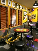 dgml113_ss6-diner-table_s3x4_lg.jpg