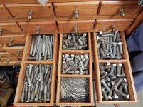 nut-bolt-08b.jpg