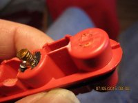 mini-Fluke 87 socket pins broken.JPG