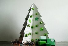 PegboardChristmasTree_Main02-e1450462035242.jpg