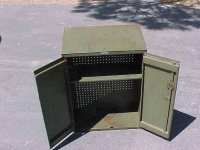 Lyon hanging locking cabinet green 6.jpg