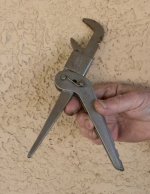 Click Pliers Click Mfg. Co. Fairbury Nebraska (Patent 2358858 2325245 )(Ebay 223718024598 01).jpg Click Pliers Click Mfg. Co. Fairbury Nebraska (Patent 2358858 2325245 )(Ebay 223718024598 01).jpg