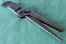 Click Pliers Click Mfg. Co. Fairbury Nebraska (Patent 2358858 2325245 )(Ebay 223718024598 03).jpg Click Pliers Click Mfg. Co. Fairbury Nebraska (Patent 2358858 2325245 )(Ebay 223718024598 03).jpg