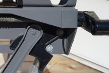 q plasticlatch.jpg