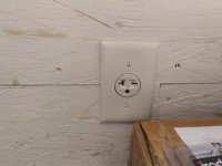 Existing 220v plug.jpg