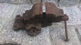 stable_vise2.jpg