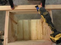 belt stander stand 11 r.jpg