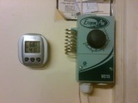 thermostat 32f - 104f.jpg