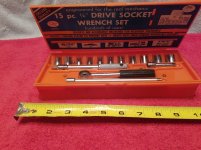 Oxwall 15-pc 1.4 dr SAE socket set (Ebay 293404358378 01).jpg Oxwall 15-pc 1.4 dr SAE socket set (Ebay 293404358378 01).jpg