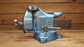 Vintage-Yost-41-C-Bench-Vise-4-1-4.jpg