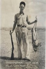 Grasshopperhunting.jpg