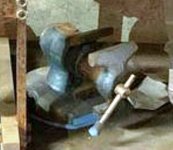 Japanise rotating head vise.jpg