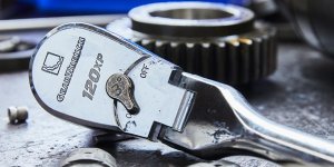 ratchet-gearwrench.jpg