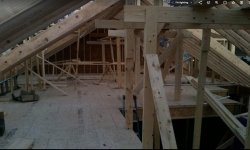 headroom here is about 9ft to the bottom of the rafters..jpg