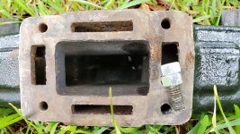 rsz_1994_mastercraft_prostar_190_--_broken_bolt_in_exhaust_manifold_at_mating_surface_to_riser_p.jpg