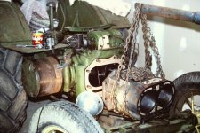 1977-10-15 JohnDeereD Restoration (RSS-R21-P0062).jpg