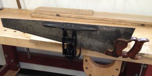 saw_vise.jpg