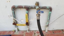 water manifold.jpg