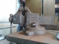 heavy-bench-vise-1.jpg
