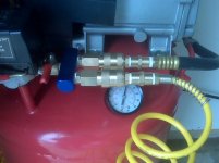 dual air hookups1.jpg