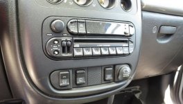 PT Cruiser Radio.jpg